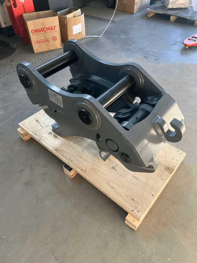 Квик-каплер механический (редукторный) DGM-200 Liugong 922 (80/337/475) GreatRoky